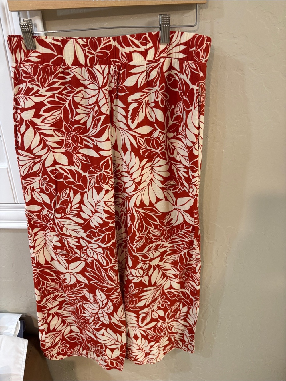 Pleione Red & Cream Tropical Wide-Leg Pants